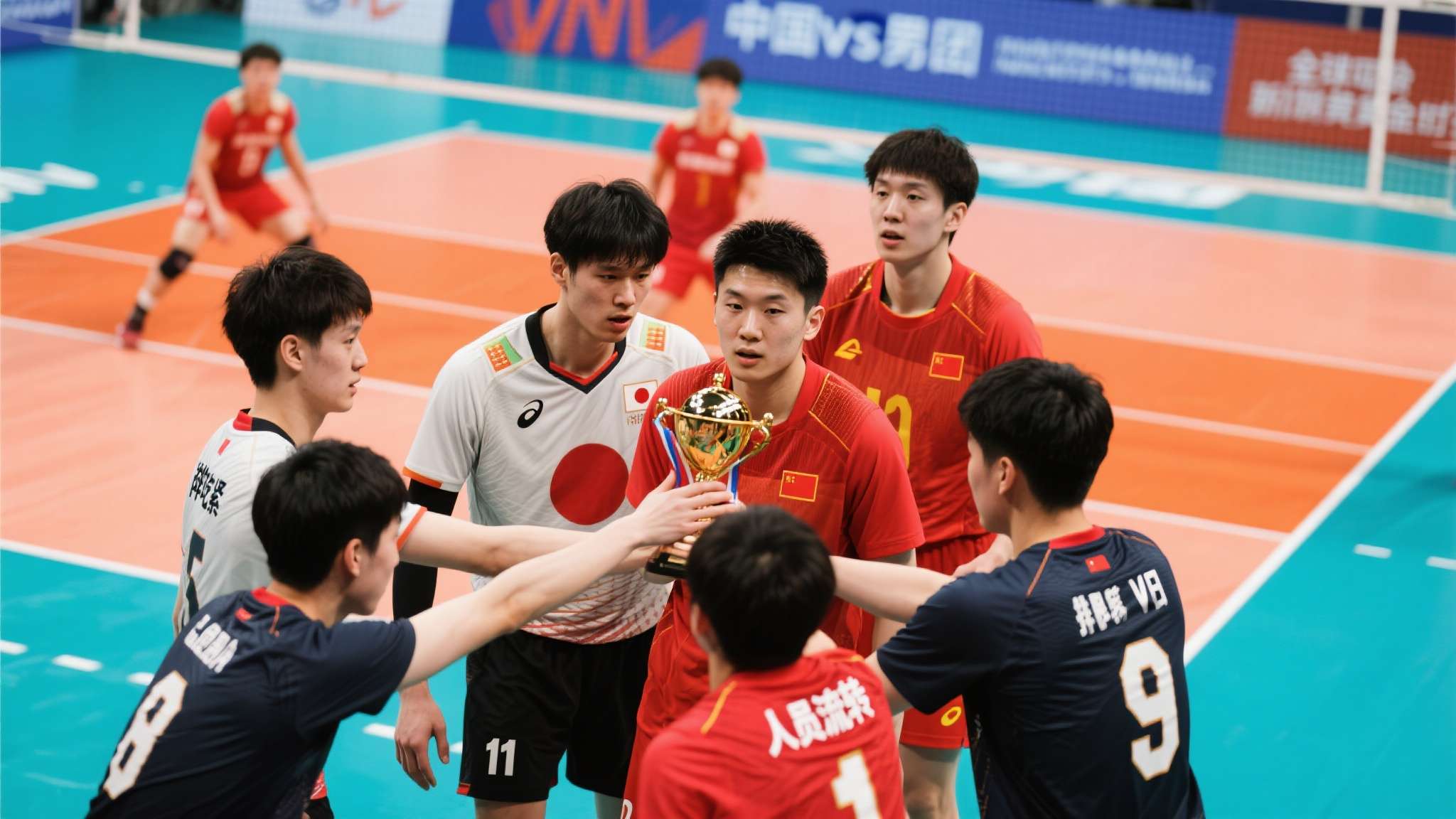 樊振东回归国乒世乒赛名单 近年来,每一次“中国vs日本男团”背后都是科技理念革新、新人迭代角逐,以及夺冠责